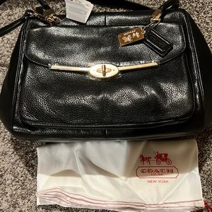 Coach 25166 NWT Madison Madeline East West Satchel in black